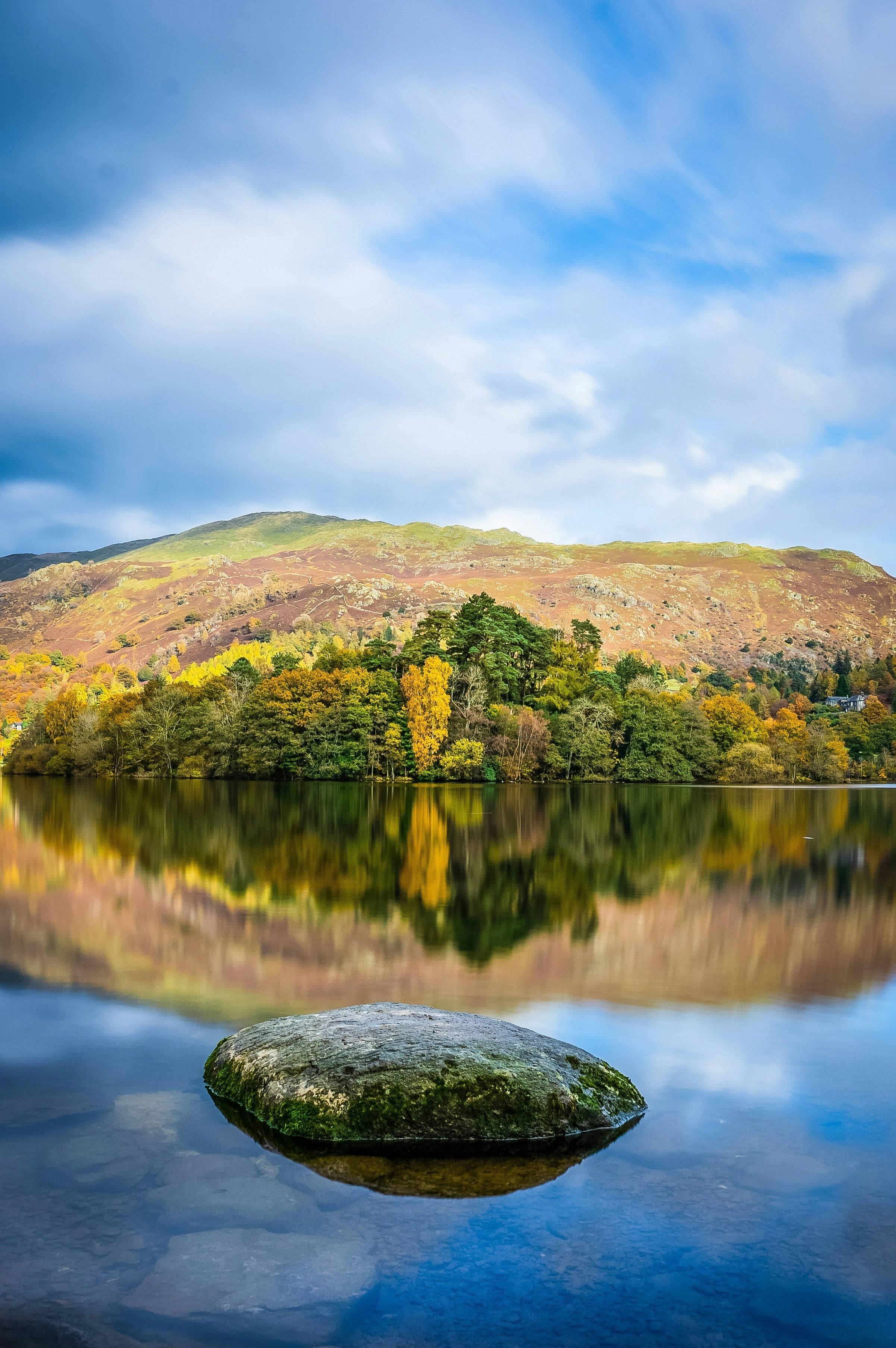 Image of Inspired by the Lakes: The Story Behind LeClair's Hydration-Rich Formulations